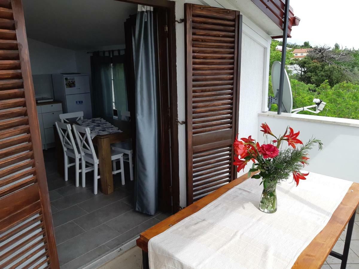 Apartments Vukelic Starigrad Paklenica Exterior foto
